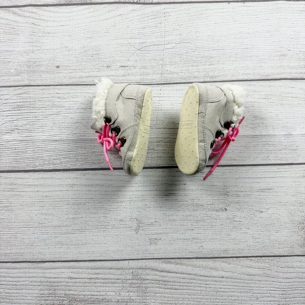 Gap Soft Sole Crib Shoe Booties